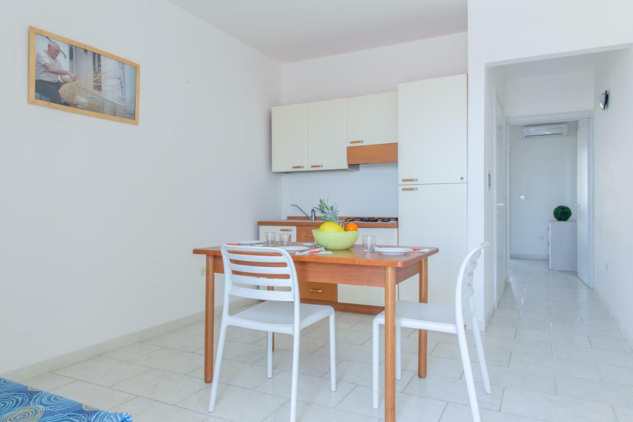 Spiaggia Bianca Apartments 托雷瓦多 外观 照片